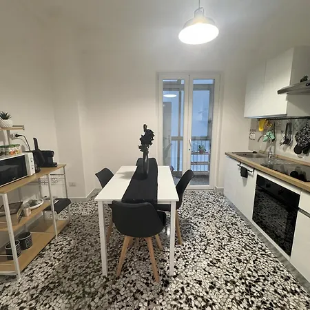 Apartment Black Angel Oak Bari