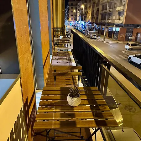 Black Angel Oak Apartamento