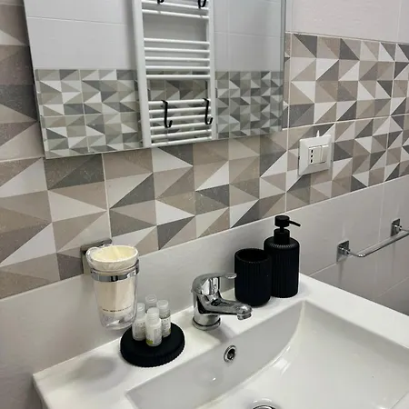 Black Angel Oak Бари